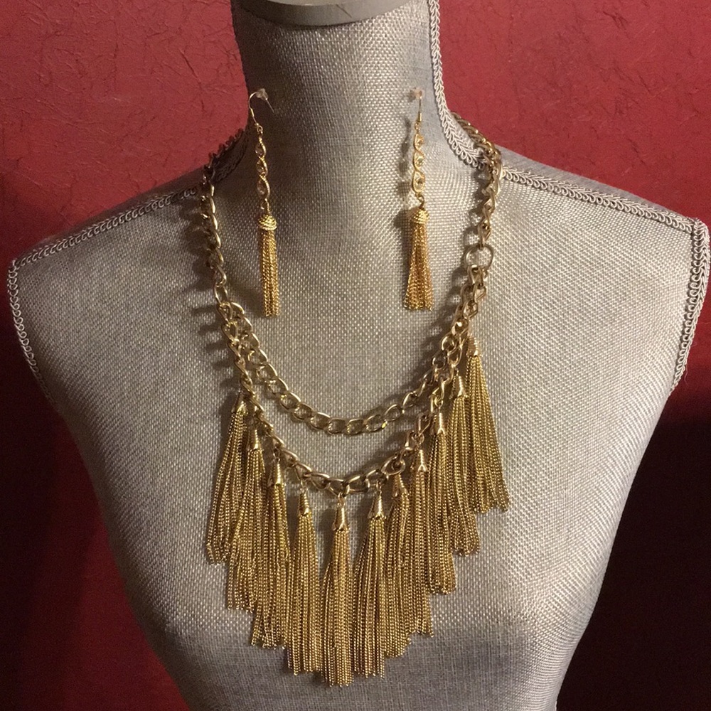 MNG Mango Gold necklace & earring set